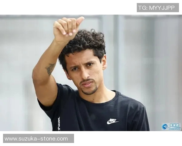 马尔基尼奥斯的足球之路与职业生涯的辉煌成就解析